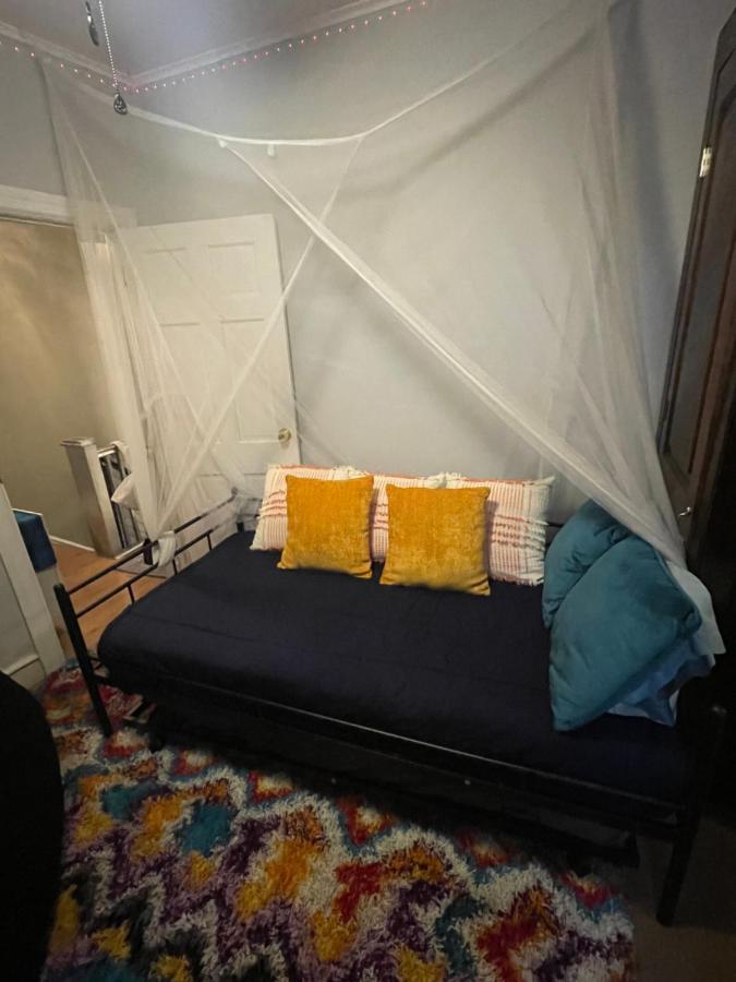 Cozy Airport Area Hideaway Holiday home Philadelphia